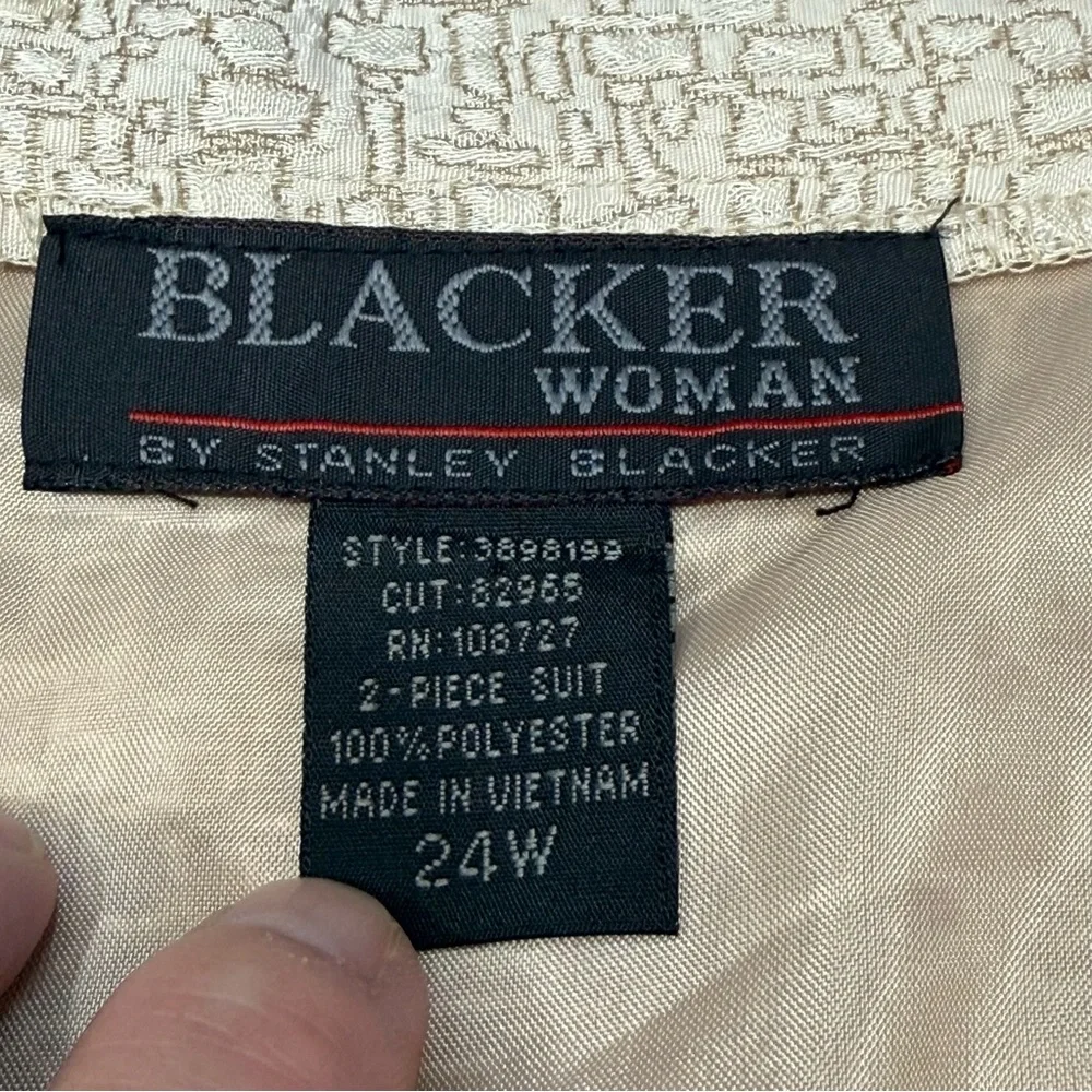 Blacker Woman by Stanley Blacker Beige Short-Sleeve/Skirt Suit Set - Size 24W
